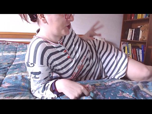 ❤️ Bu böyük qara xoruzu ağzına al kiçik qul ️❌ Porno fb bizdə