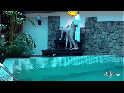❤️ Boss hovuza qulluqçu dəvət edir, lakin isti müqavimət göstərə bilmədi ️❌ Porno fb bizdə
